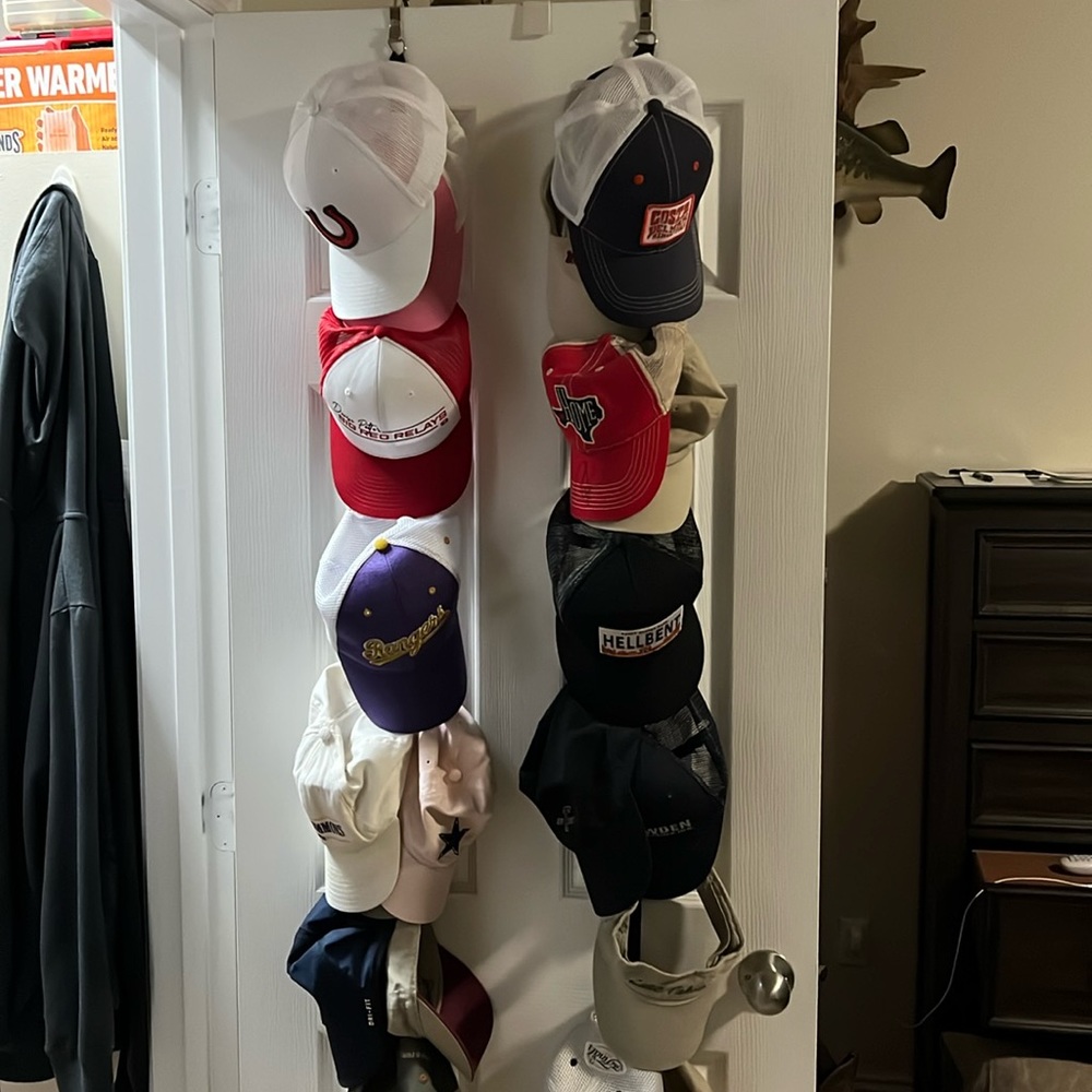 Double strap cap rack
